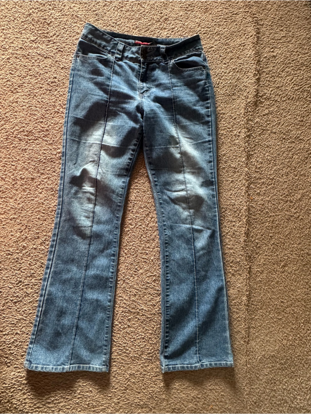 Jean Bundle - Picture 5 of 7